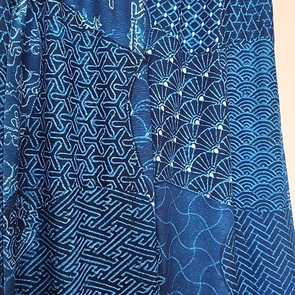 NWT Women's Capri Boho Beachy Casual Pull On Pant XL Blues Whites - Picture 9 of 14